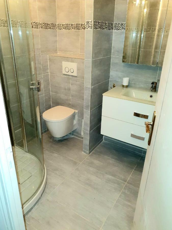Charmant 3 pièces à 200 m de la mer. Apartamento Antibes Exterior foto